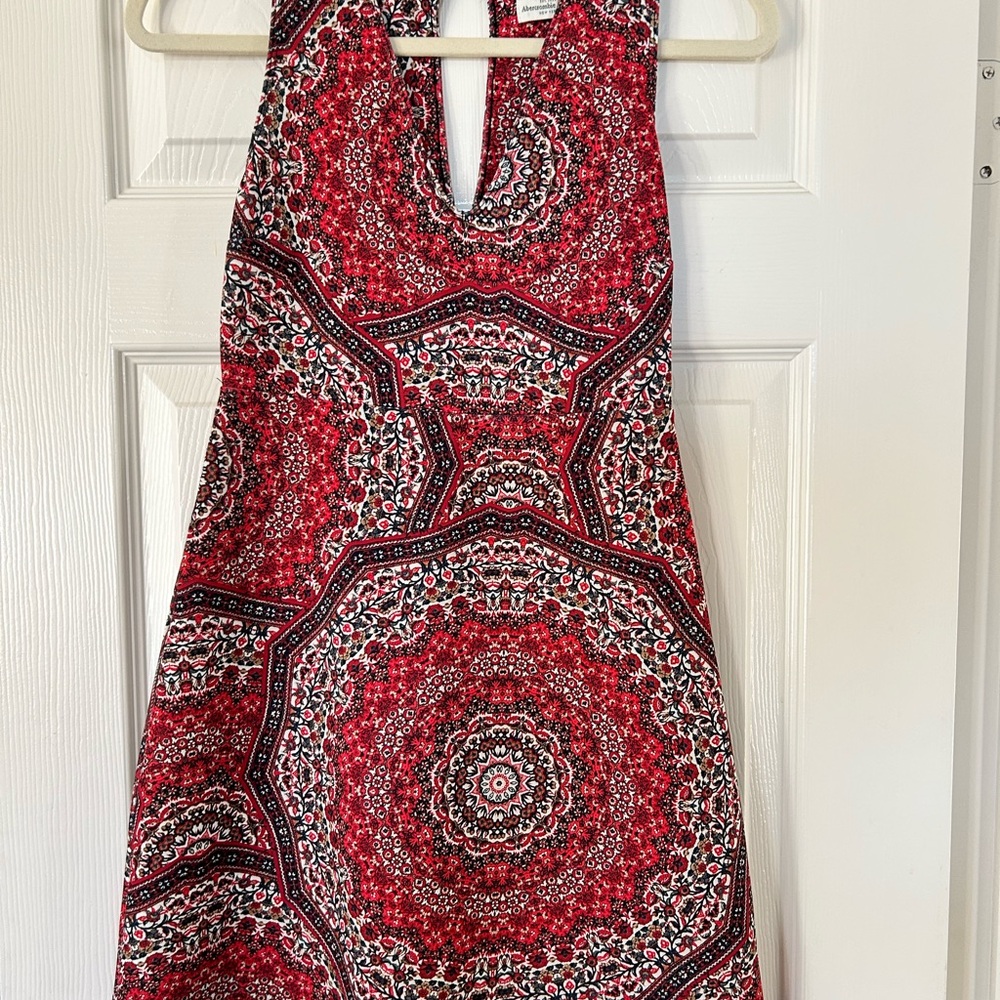 Abercrombie & Fitch Red Medallion Paisley Halter Mini Dress Small Boho V-Neck